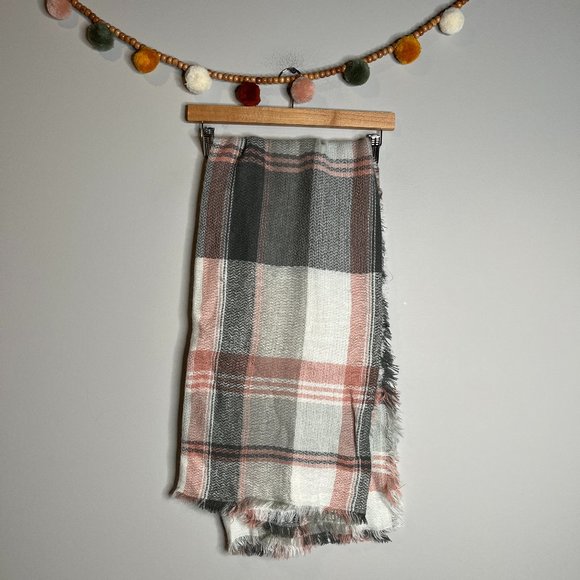 Marshalls Accessories - *5 for $25* Marshalls plaid oversized blanket scarf